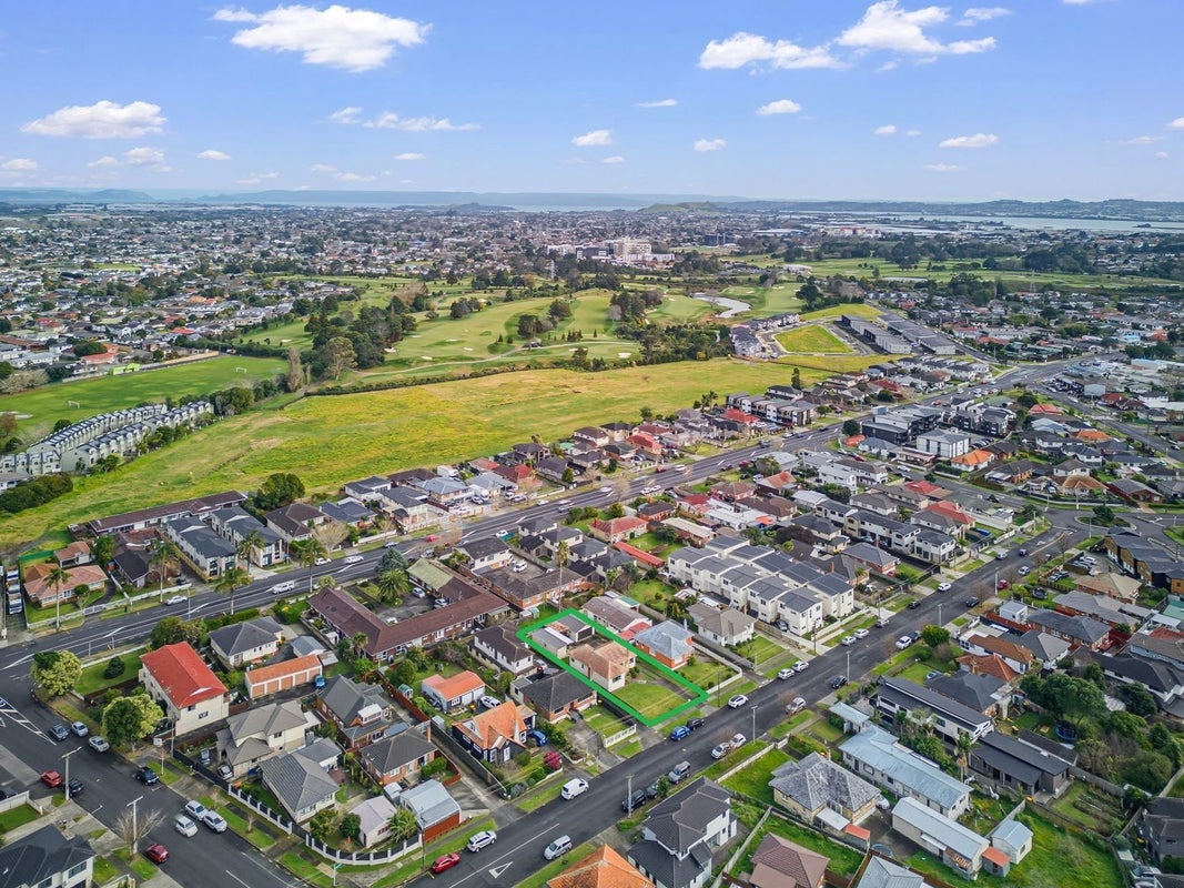 31 Seymour Avenue, Papatoetoe, Auckland - Carousel 2