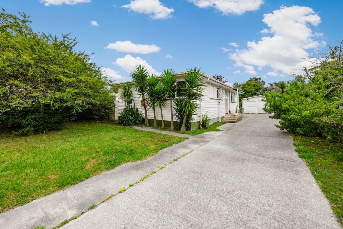 9 President Avenue, Papakura, Papakura - Carousel 1
