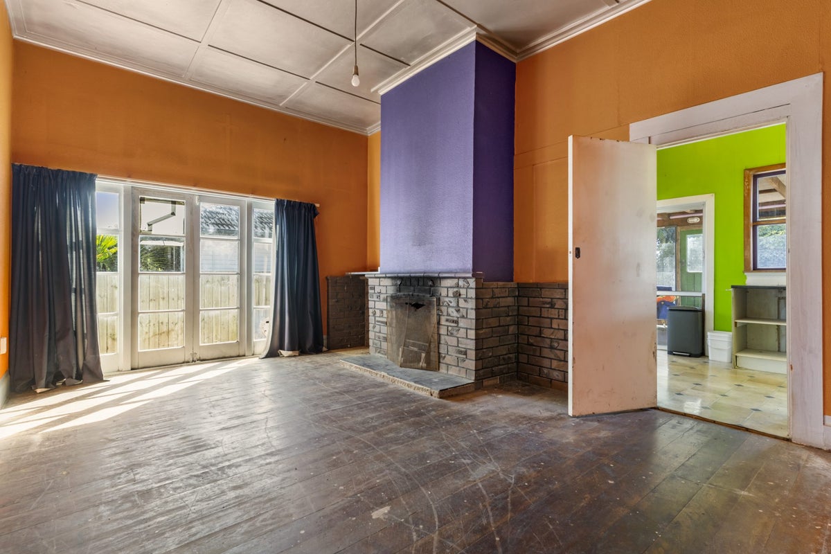 19 Fir Street, Waterview, Auckland - Carousel 2