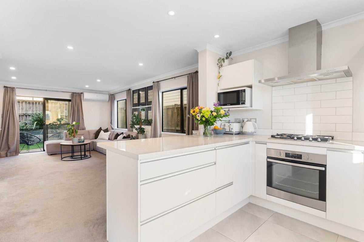 83 Andrew Jack Road, Silverdale, Silverdale - Carousel 1