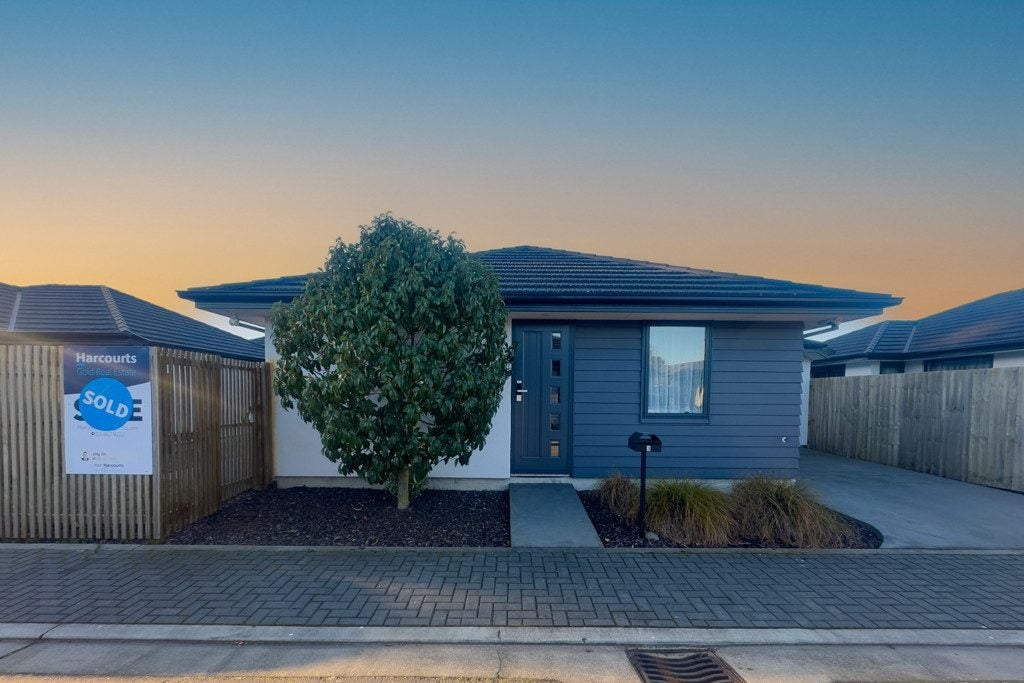 3 Rosa Lane, Wigram, Christchurch - Carousel 1