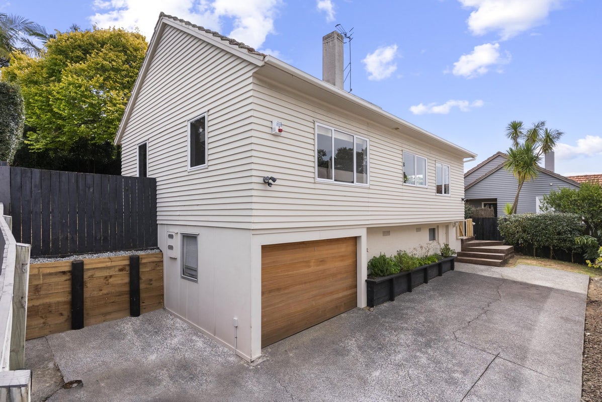 34 Rukutai Street, Orakei, Auckland - Carousel 2