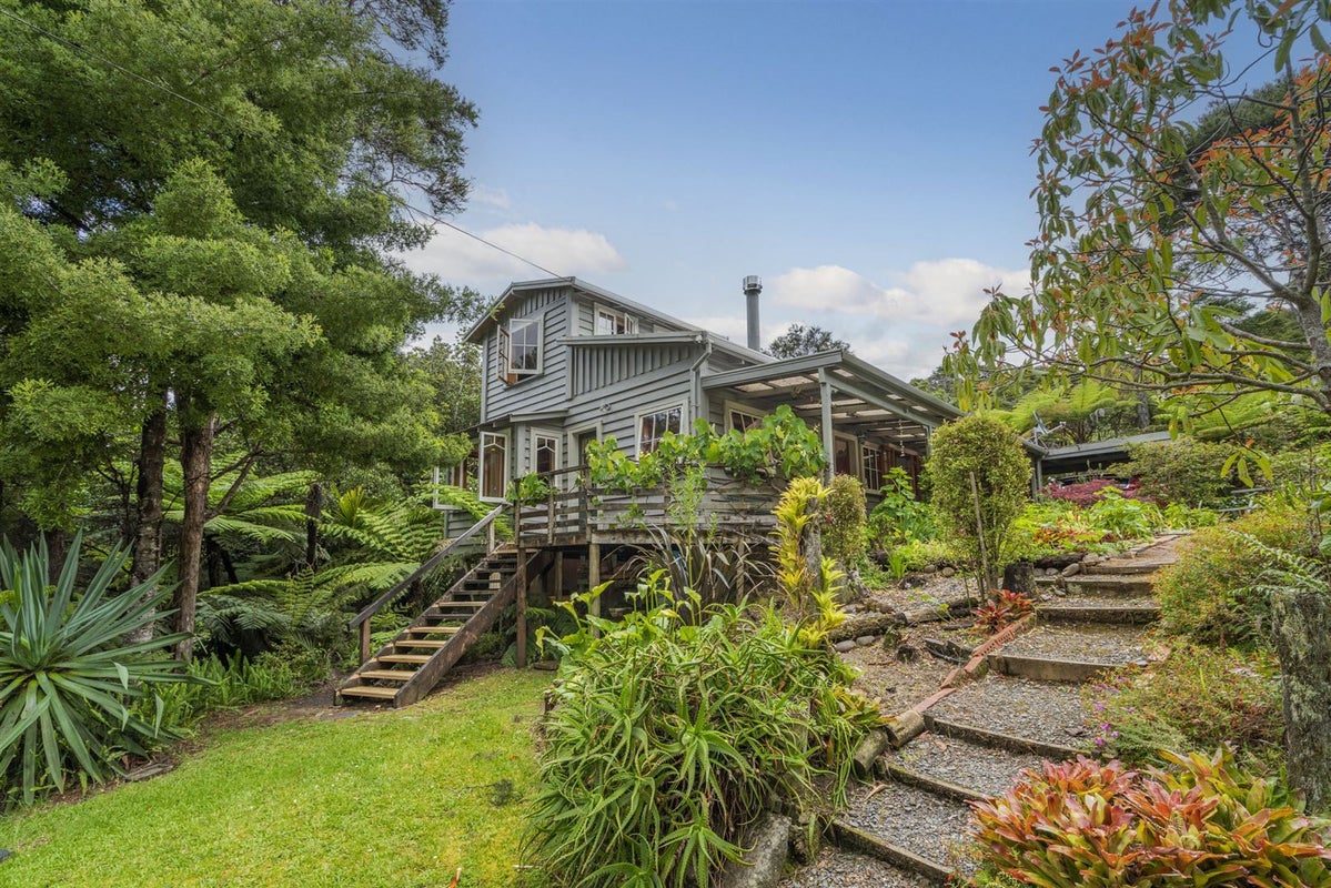 700 Colville Road, Amodeo Bay, Coromandel - Carousel 1