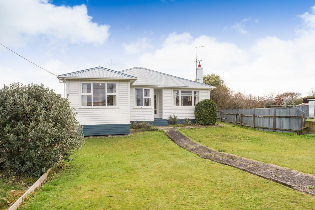 68 Monmouth Street, Feilding, Feilding - Carousel 1
