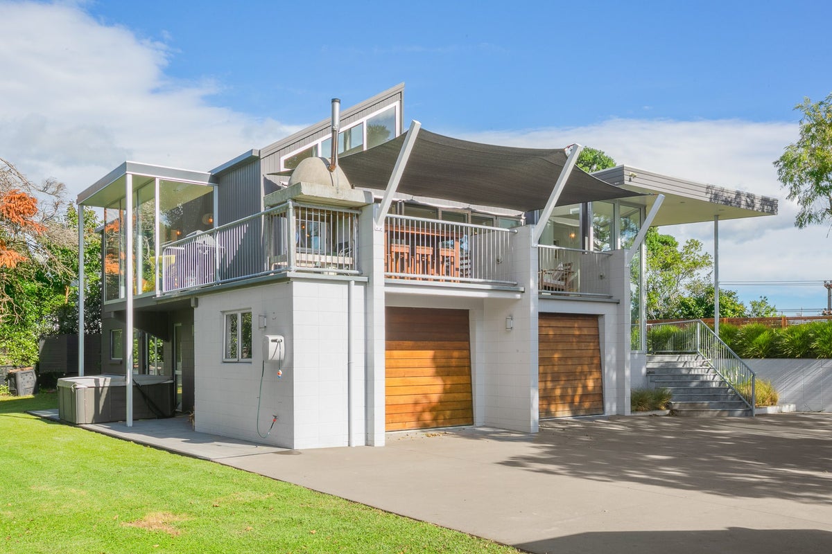 39 Mill Road, Lower Vogeltown, New Plymouth - Carousel 21