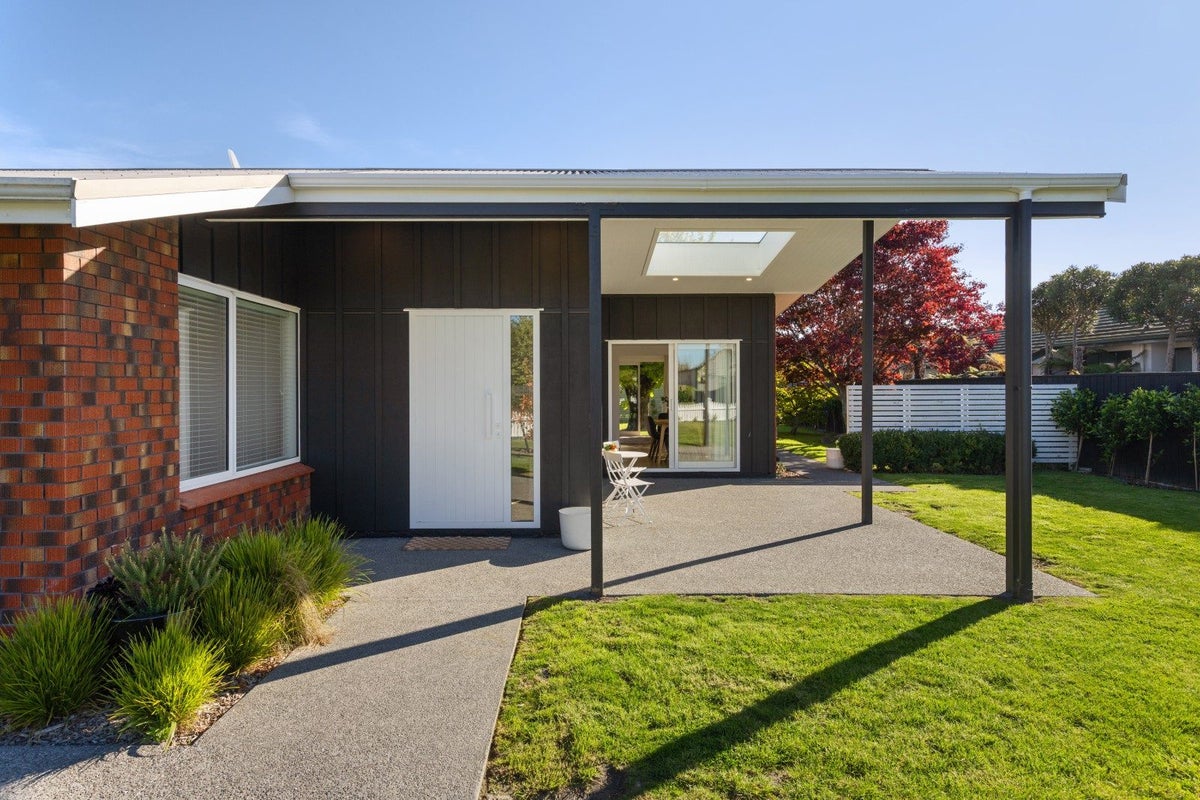 27 Adams Lane, Springlands, Blenheim - Carousel 2