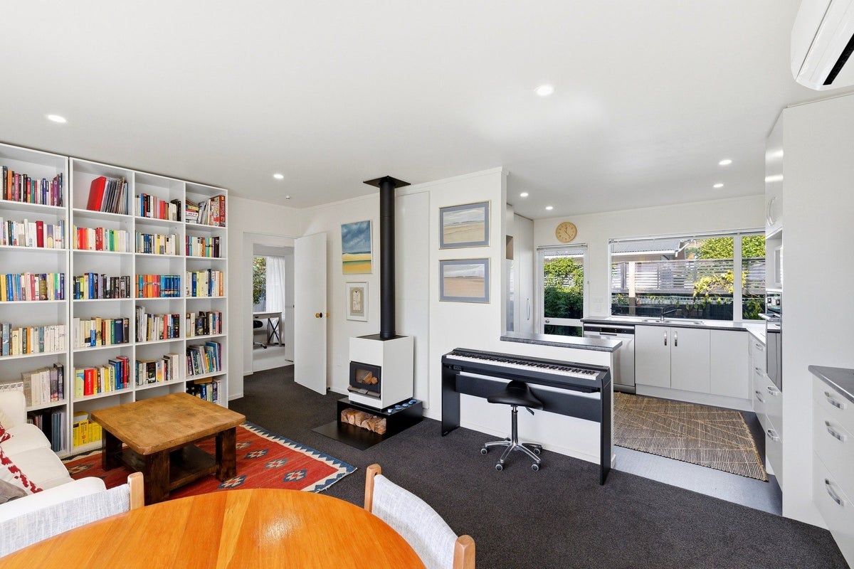 2/1 Hinau Street, The Brook, Nelson - Carousel 2