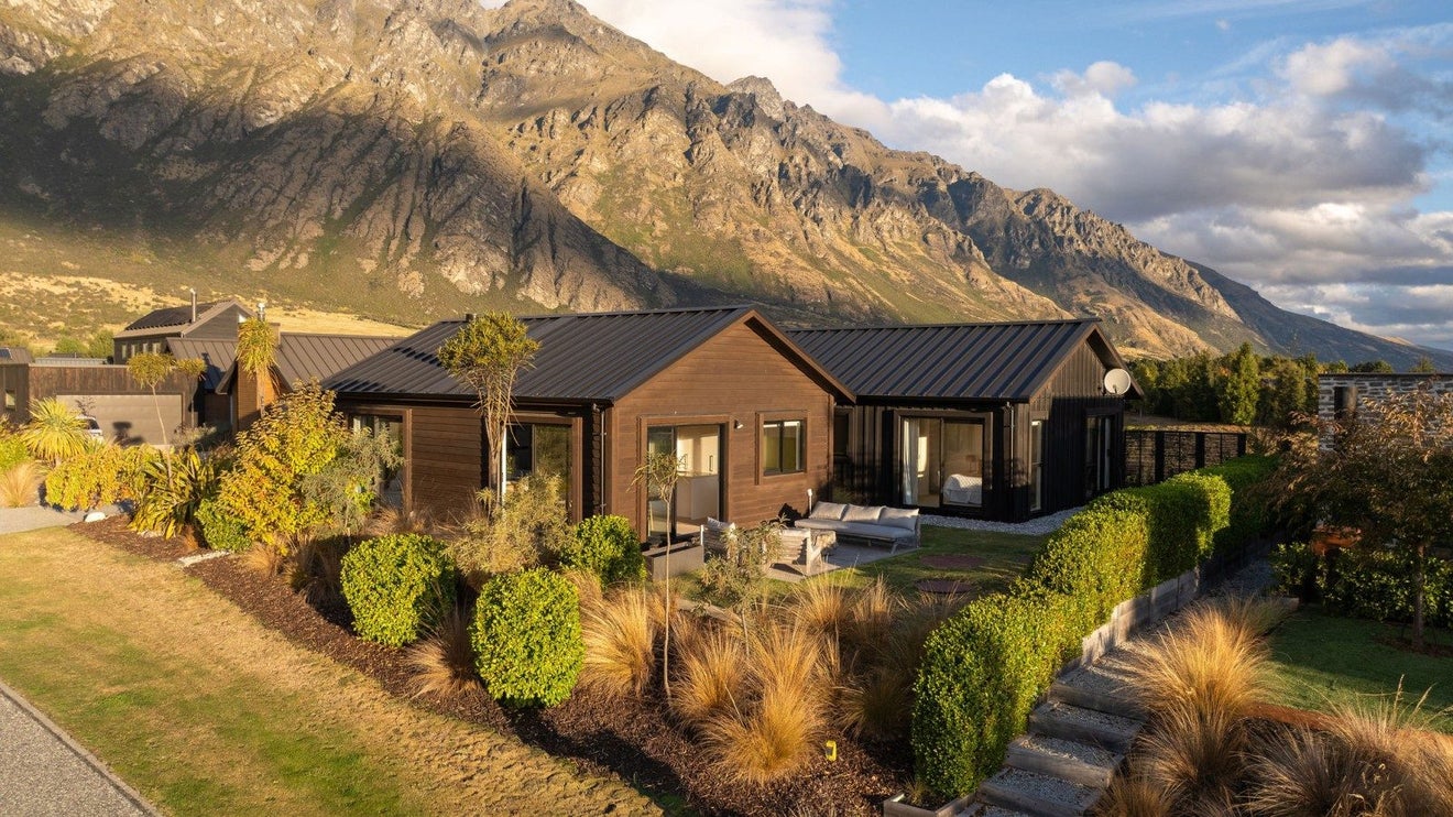 22 McKellar Drive, Jacks Point, Queenstown - Carousel 1