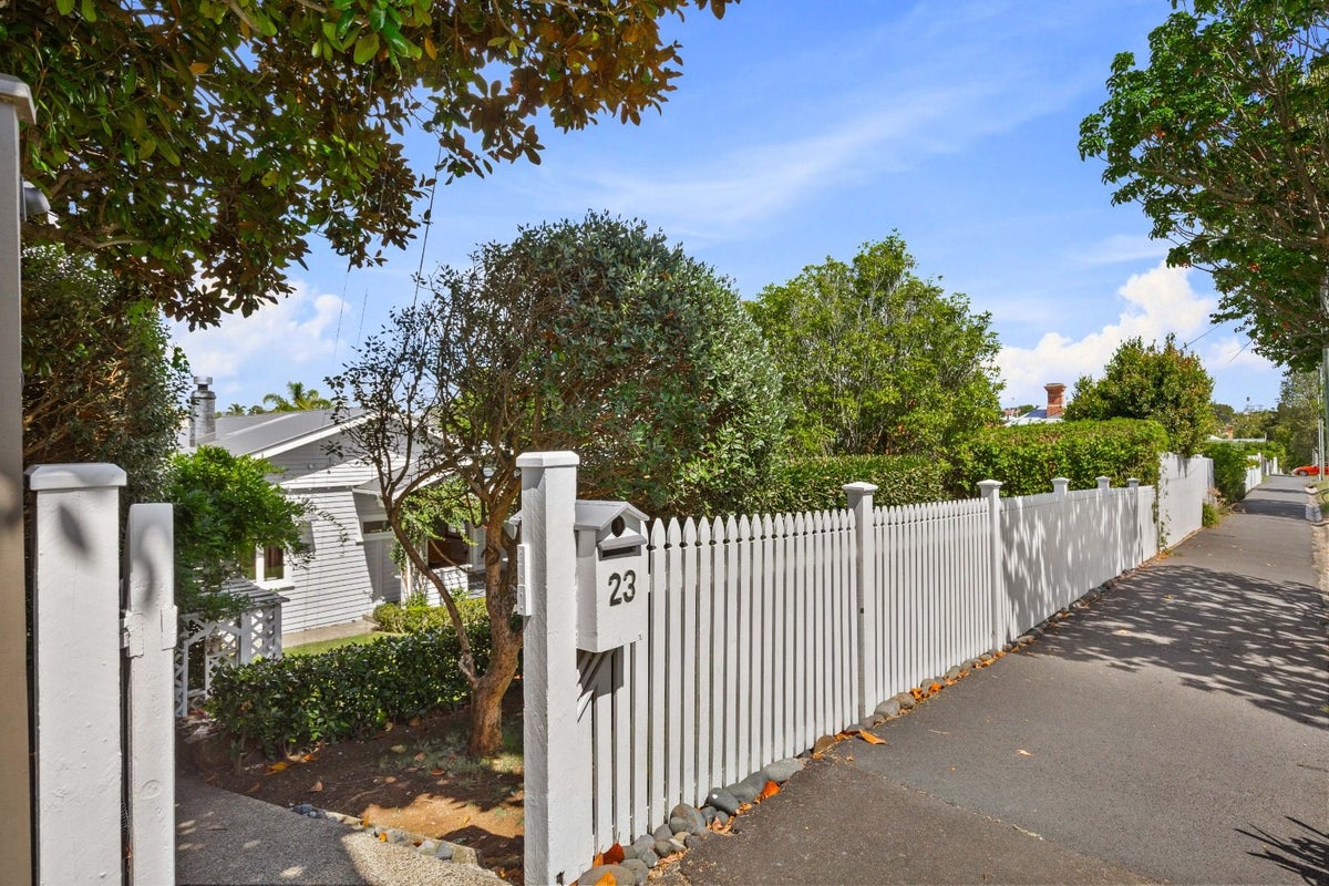 23 Ewen Alison Avenue, Devonport, Auckland - Carousel 27