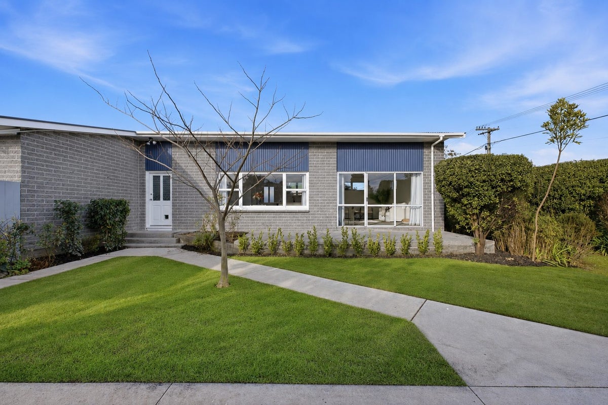 18 Compton Street, Woolston, Christchurch - Carousel 1