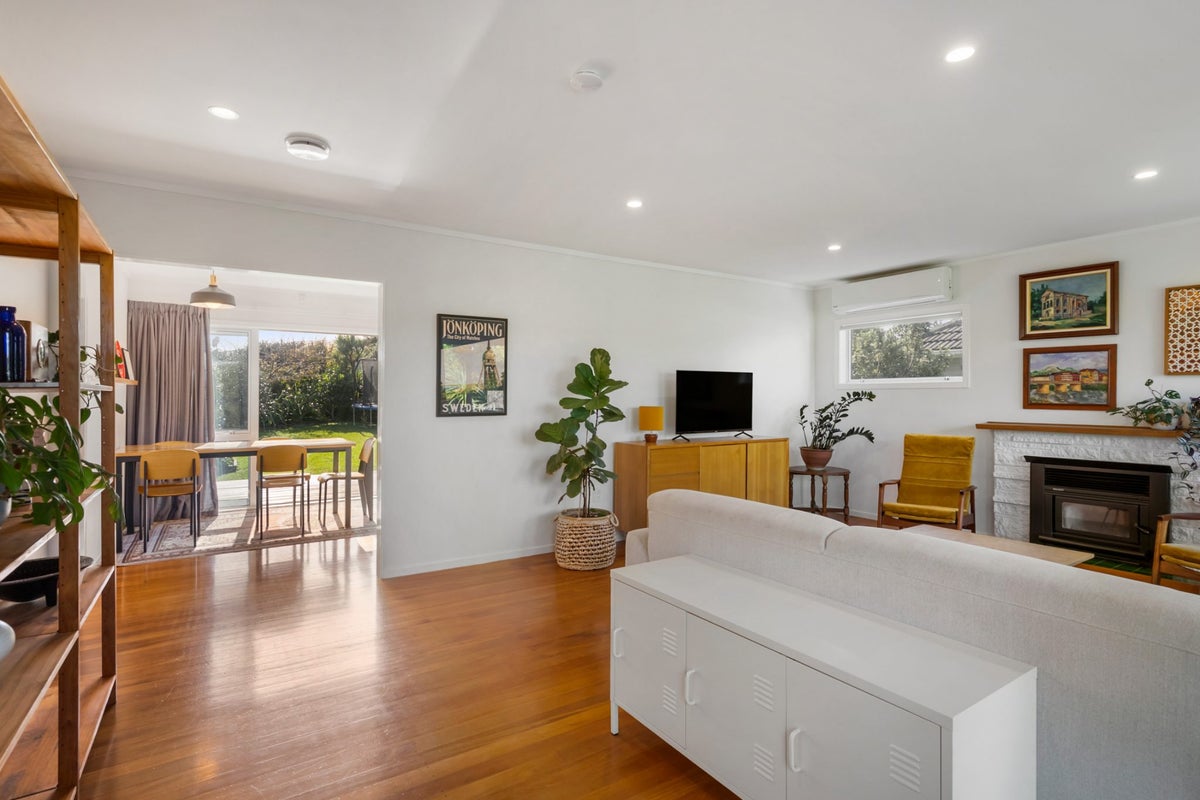 1 Mackwood Place, Birkdale, Auckland - Carousel 2
