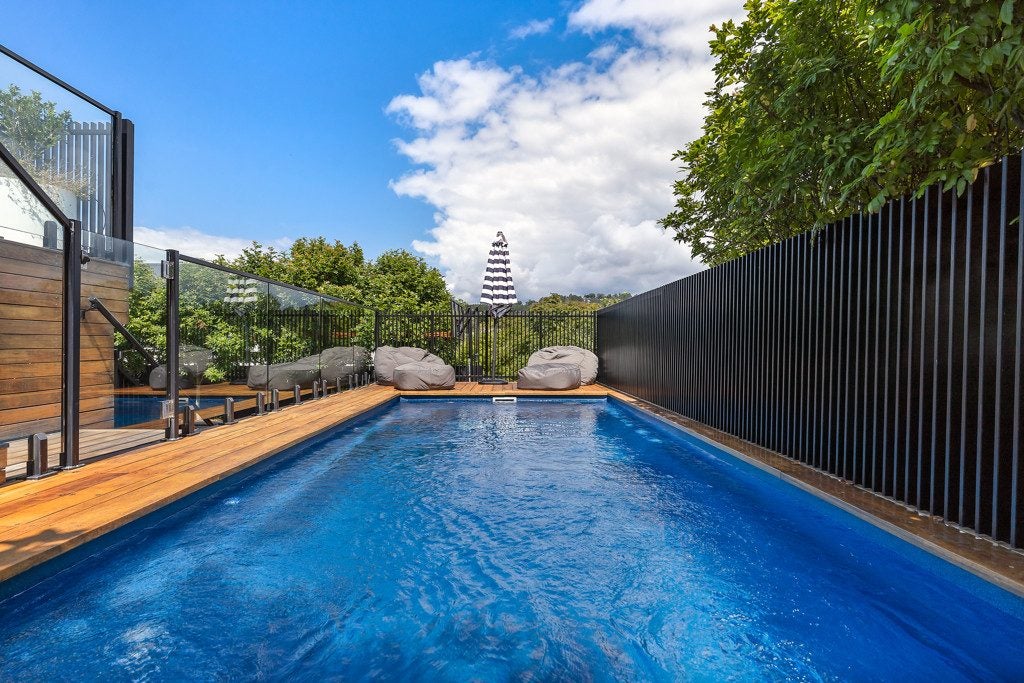 25 Barron Drive, Green Bay, Auckland - Carousel 2