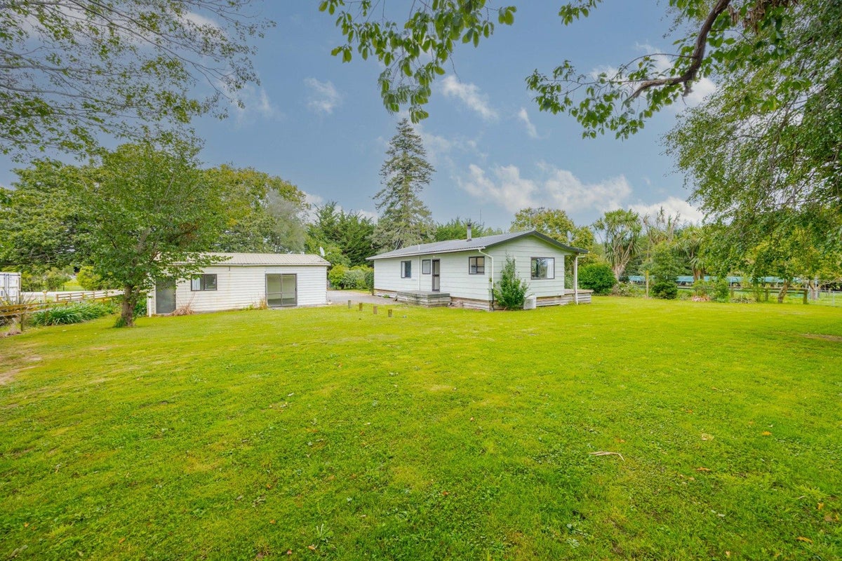 16 Swamp Road, Ongaonga, Waipawa - Carousel 1