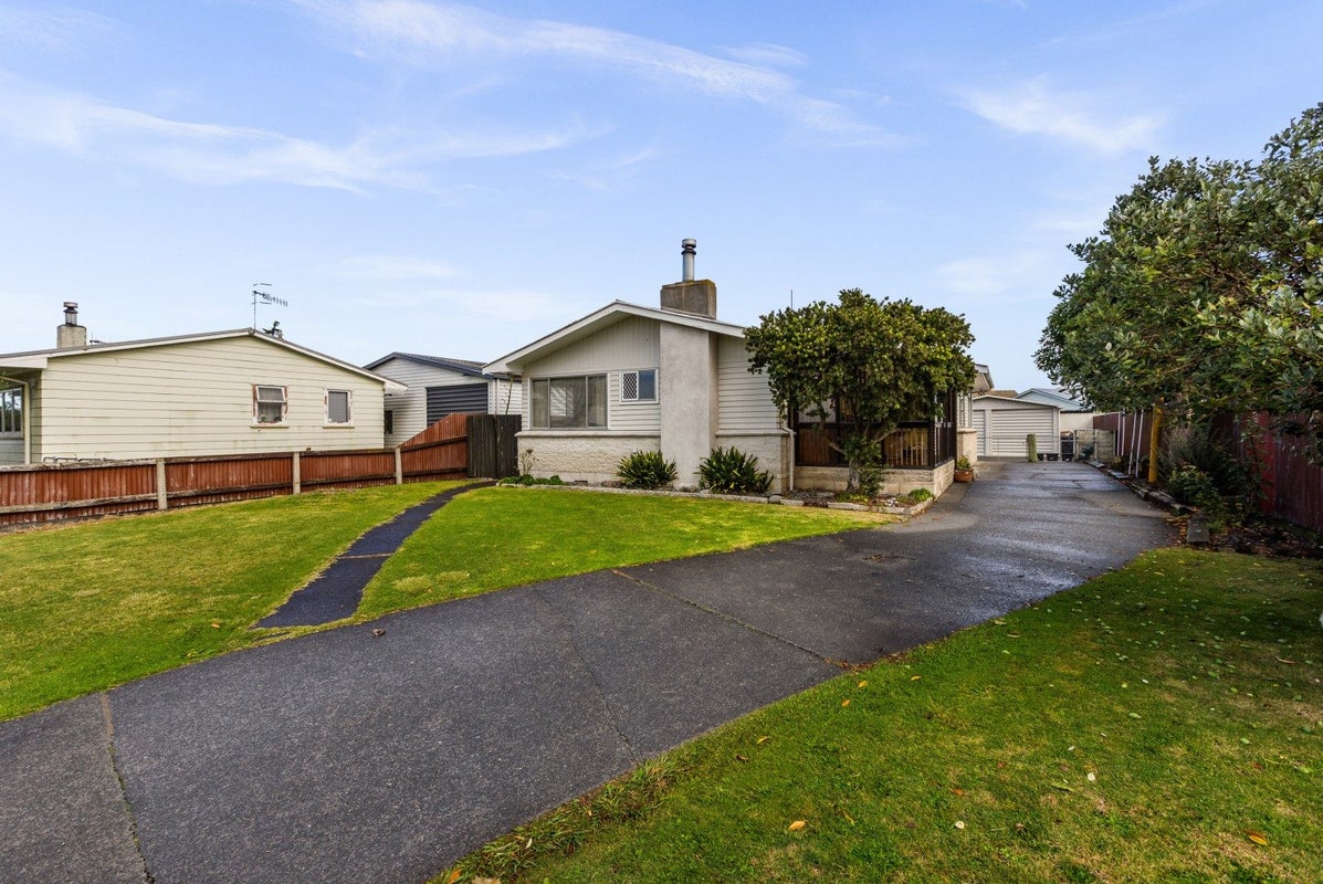 19 Hitchings Avenue, Onekawa, Napier - Carousel 21