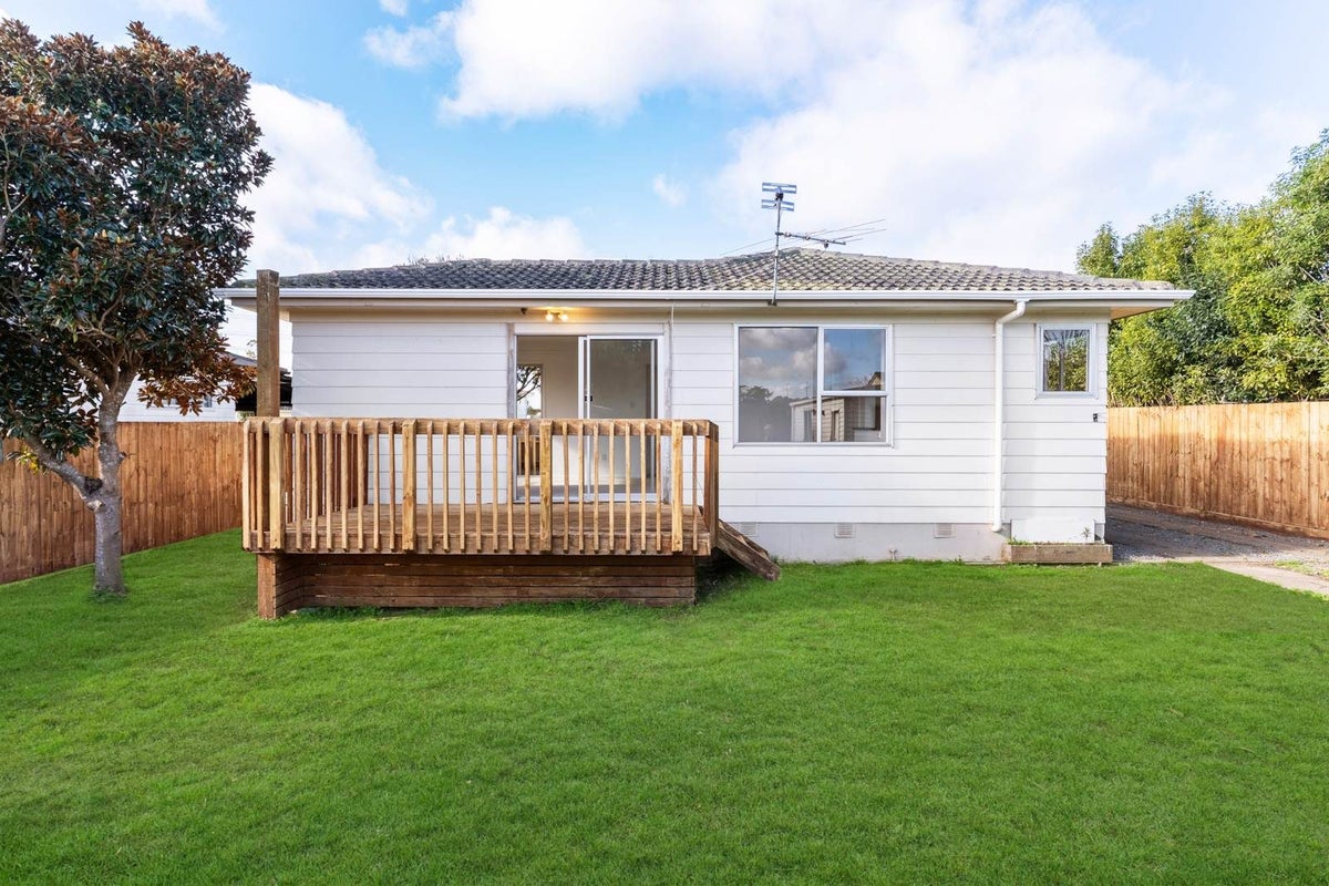 315 Swanson Road, Ranui, Auckland - Carousel 1