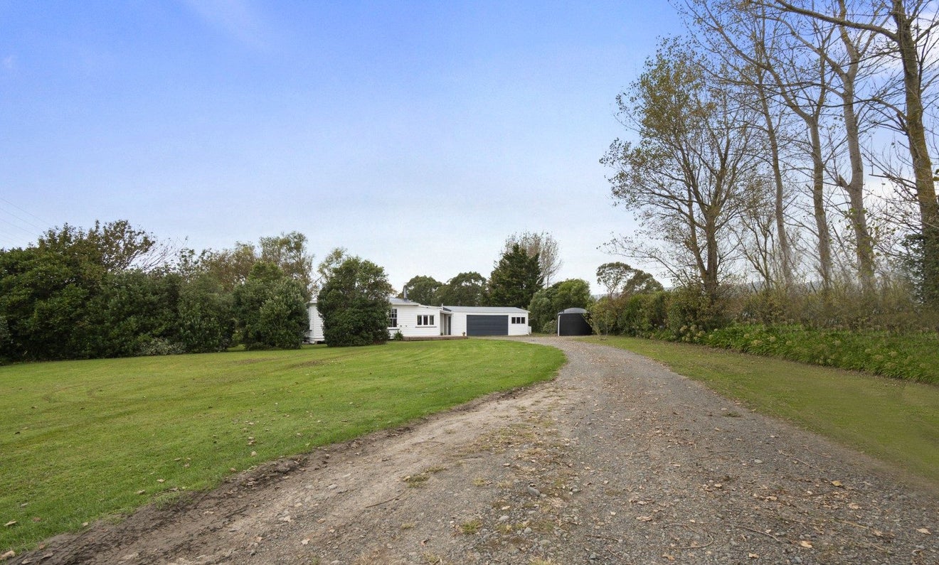 1367 Tennent Drive, Linton, Palmerston North - Carousel 2
