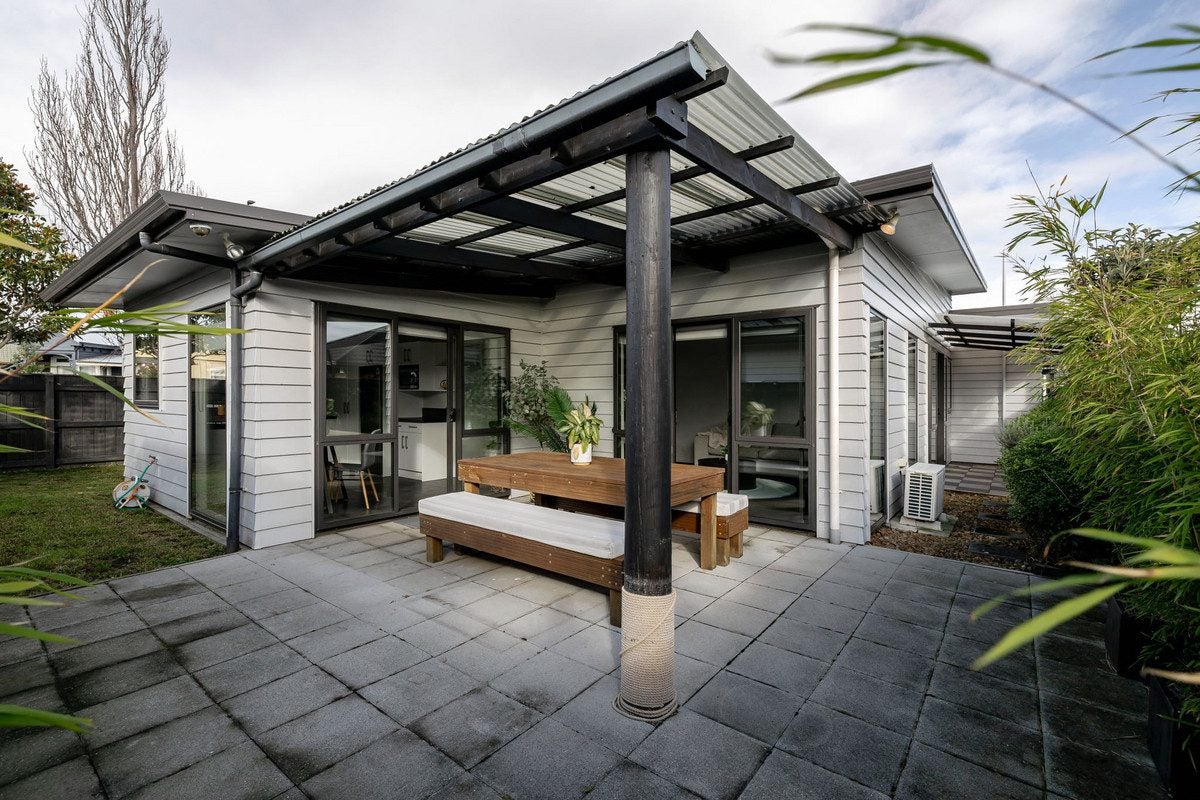 143 Grey Street, Palmerston North, Palmerston North - Carousel 1