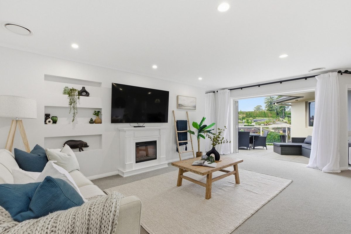 48 Contour Avenue, Pyes Pa, Tauranga - Carousel 2