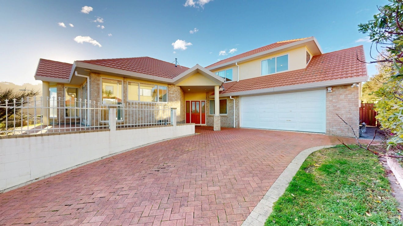 16 Imran Terrace, Khandallah, Wellington - Carousel 1