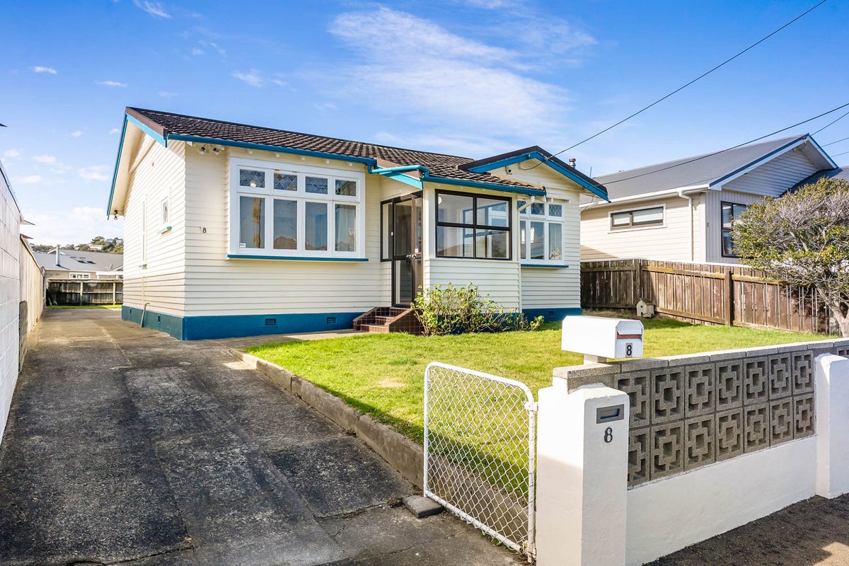 8 Liverpool Street, Miramar, Wellington - Carousel 1