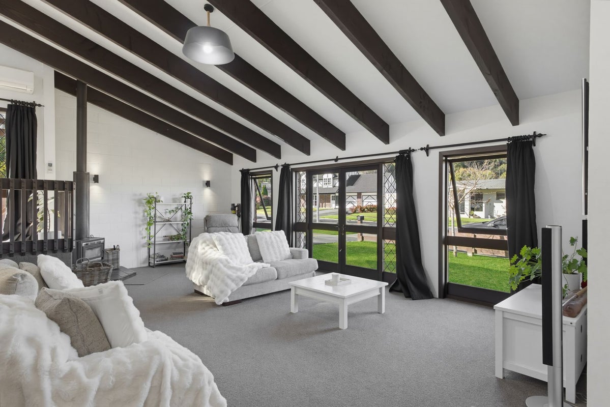20 Sunvale Crescent, Whataupoko, Gisborne - Carousel 2