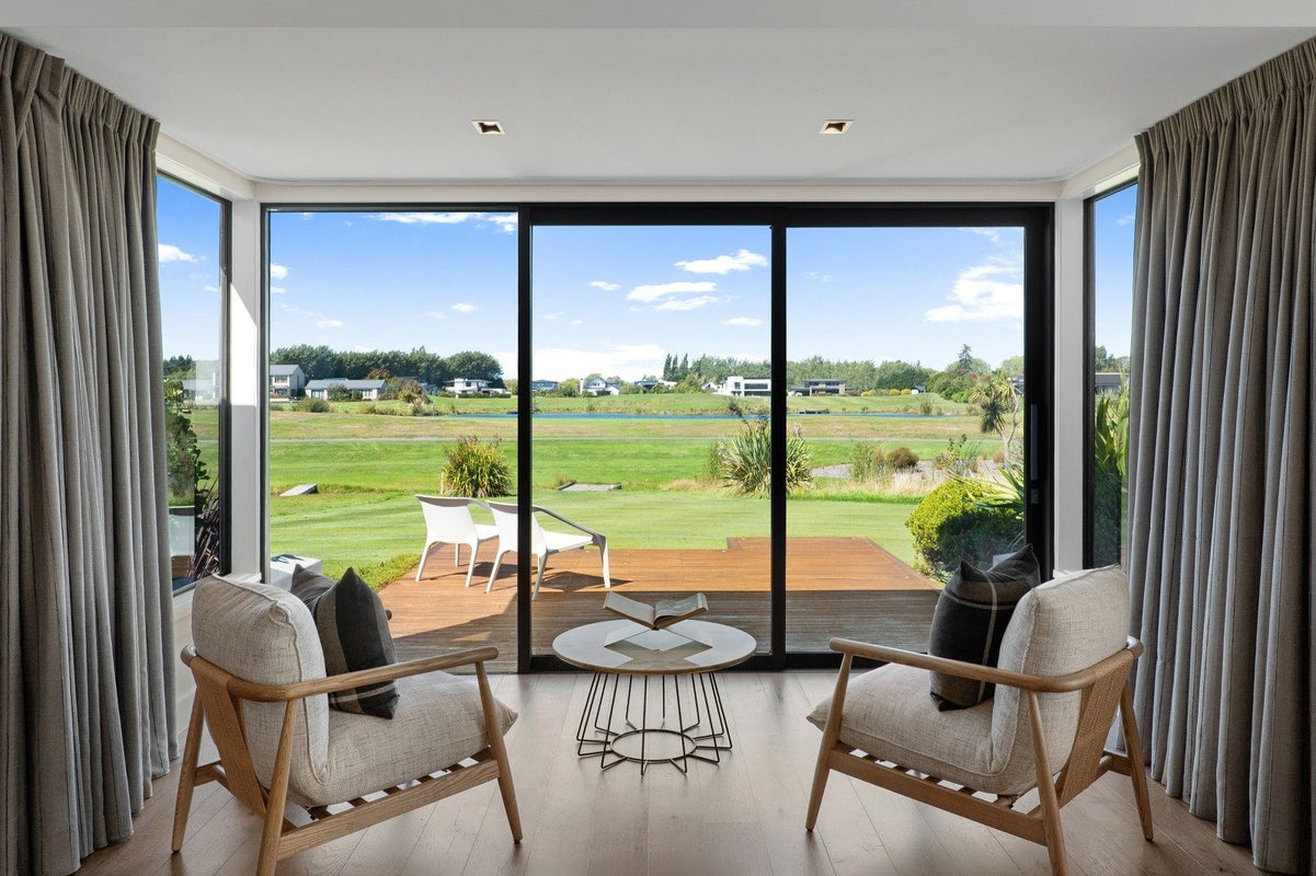 23 East Stream Lane, Northwood, Christchurch - Carousel 1