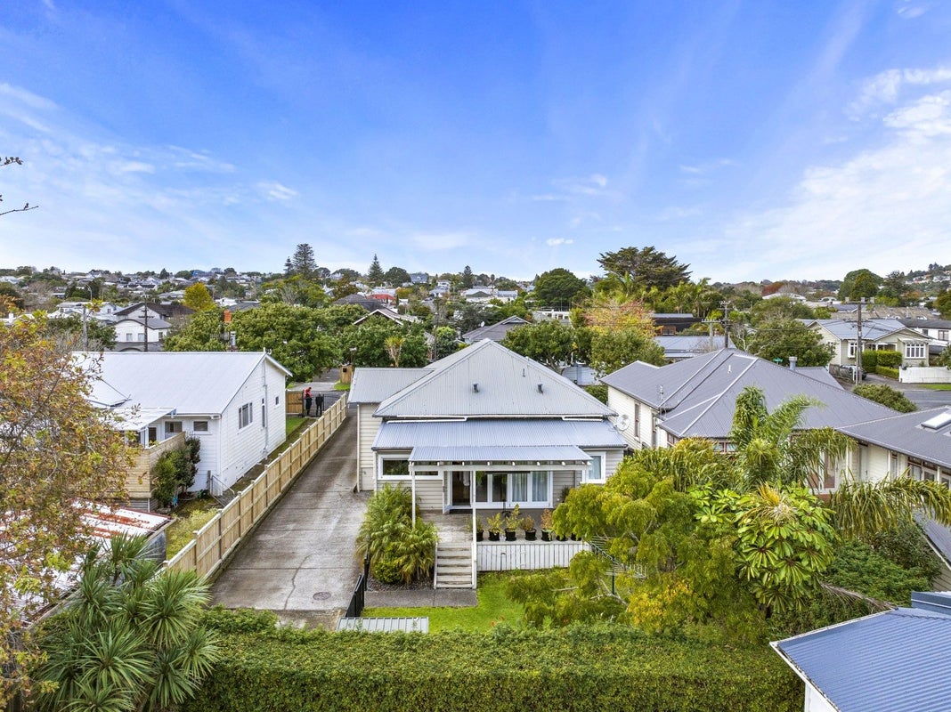 9 Matipo Street, Mount Eden, Auckland - Carousel 2