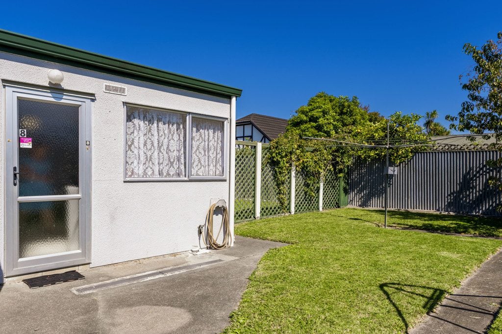 8 Winchester Place, Tamatea, Napier - Carousel 14