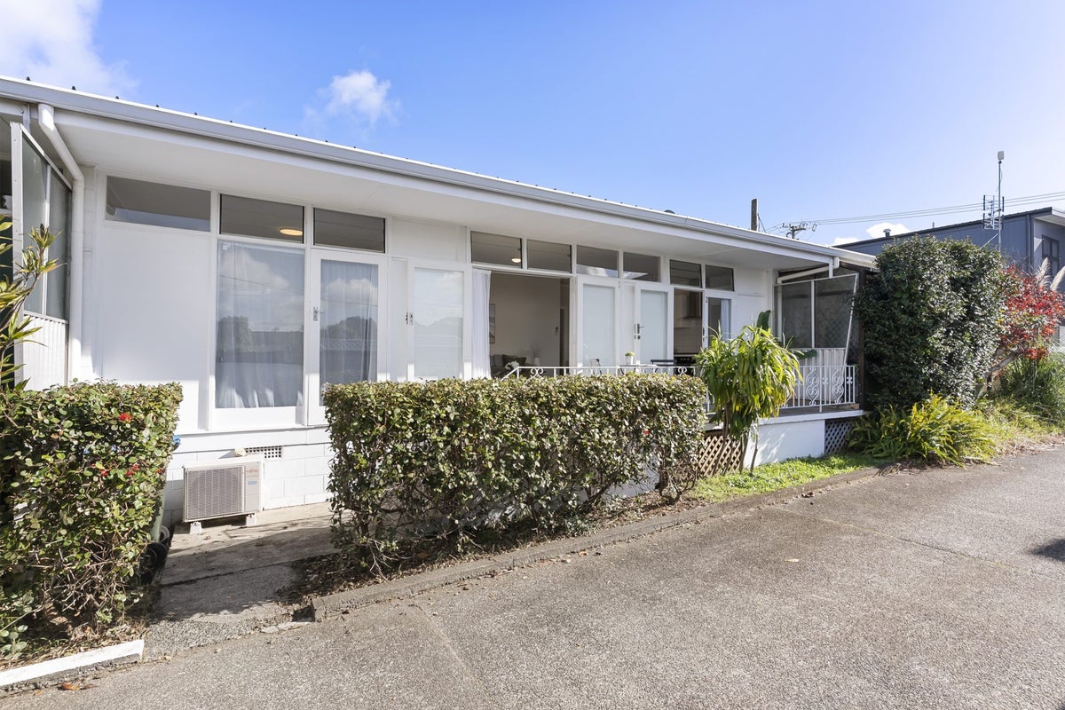 2/68 Ireland Road, Panmure, Auckland - Carousel 11