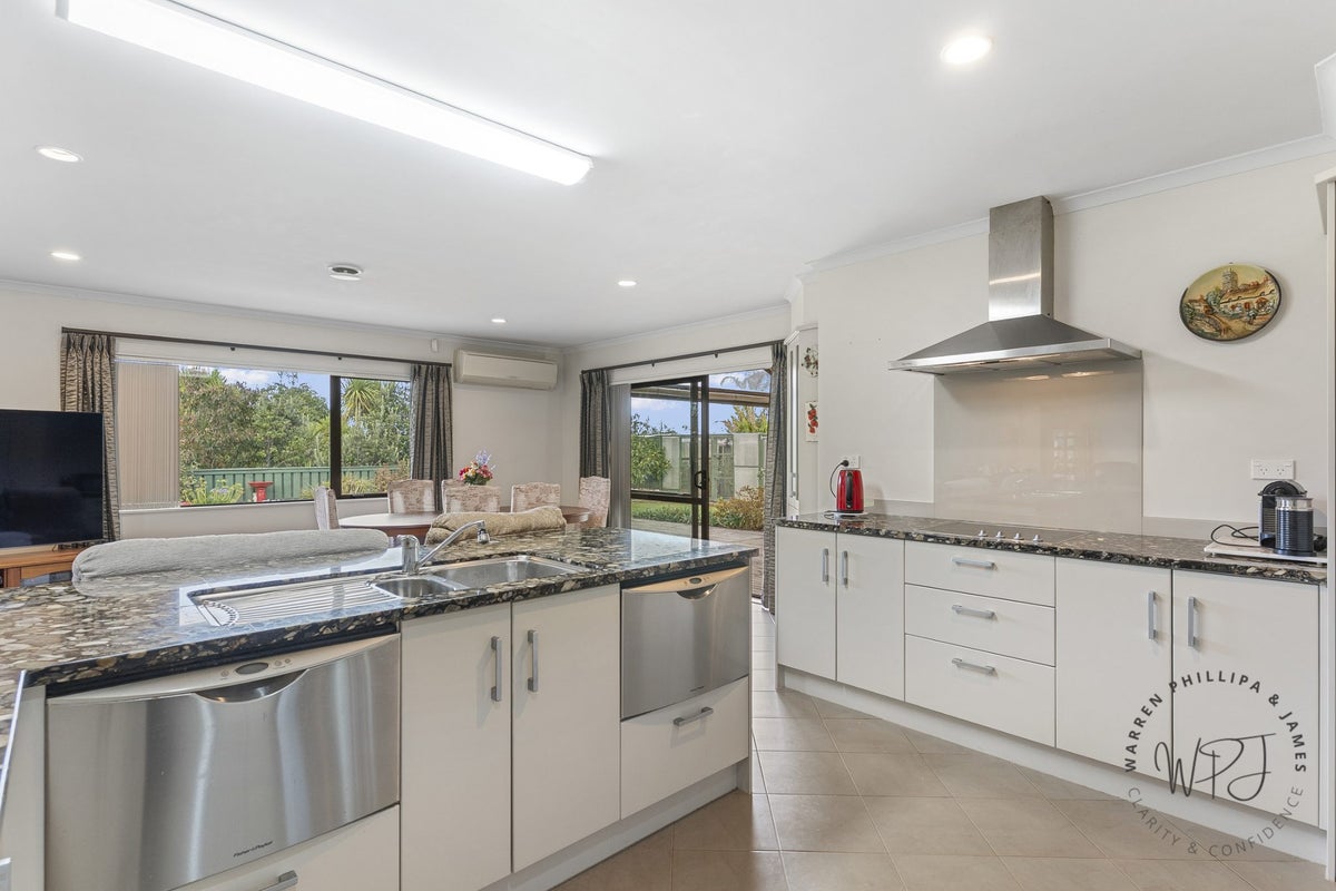 51 Parkhaven Drive, Rosehill, Papakura - Carousel 2