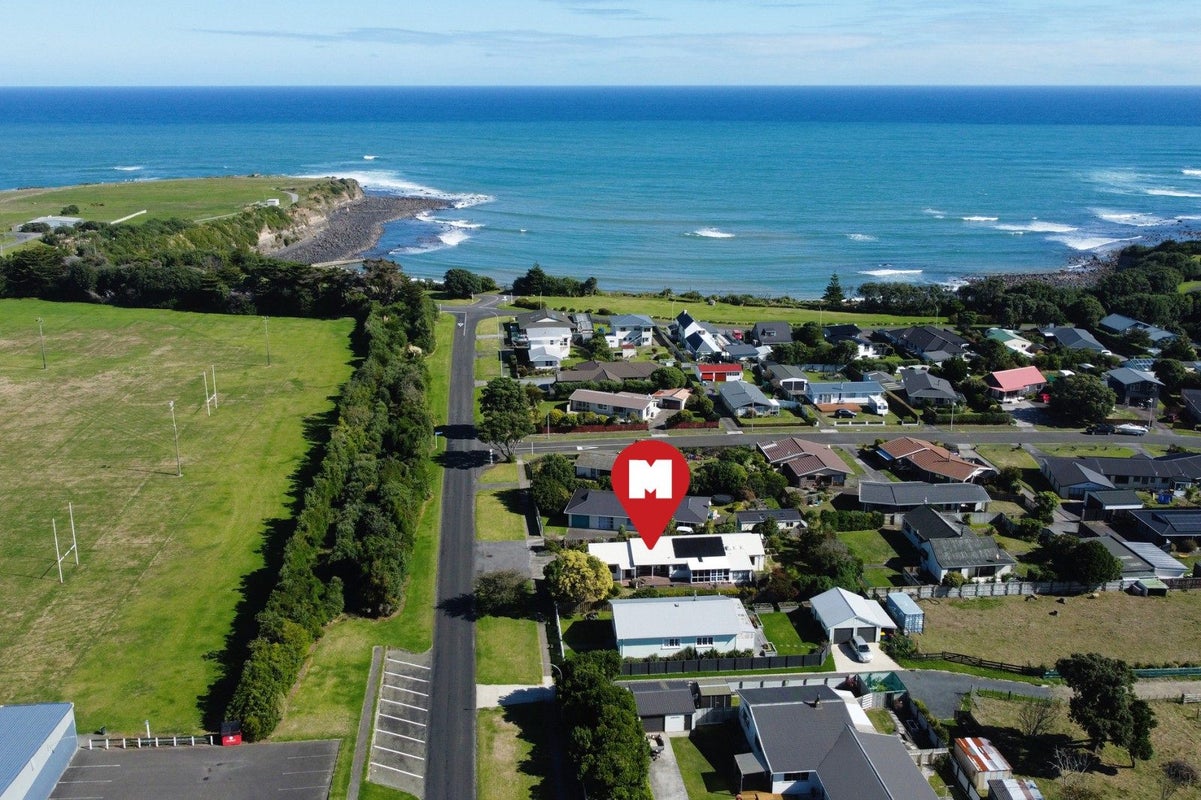 16 Heaphy Road, Opunake, Opunake - Carousel 31