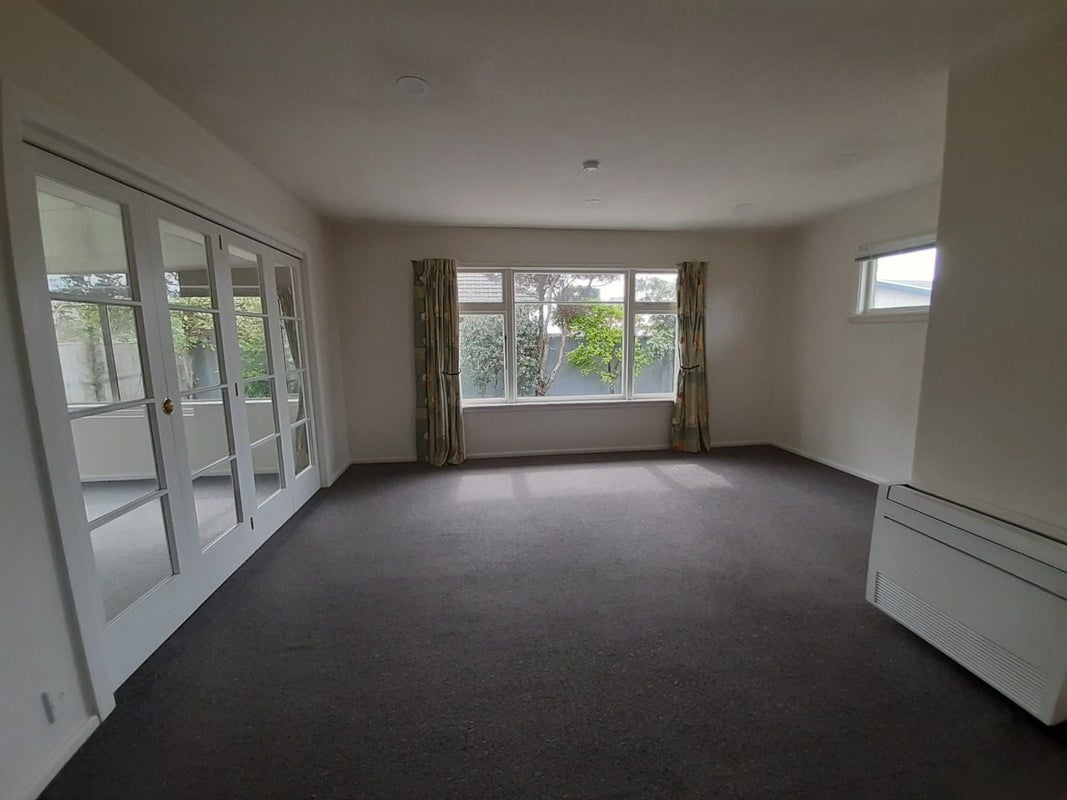 6 Bourne Crescent, Papanui, Christchurch - Carousel 2