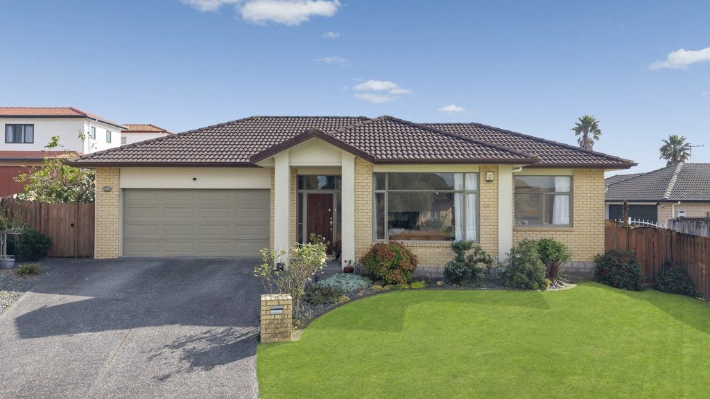 11 Ballydonegan Rise, East Tamaki, Auckland - Carousel 2