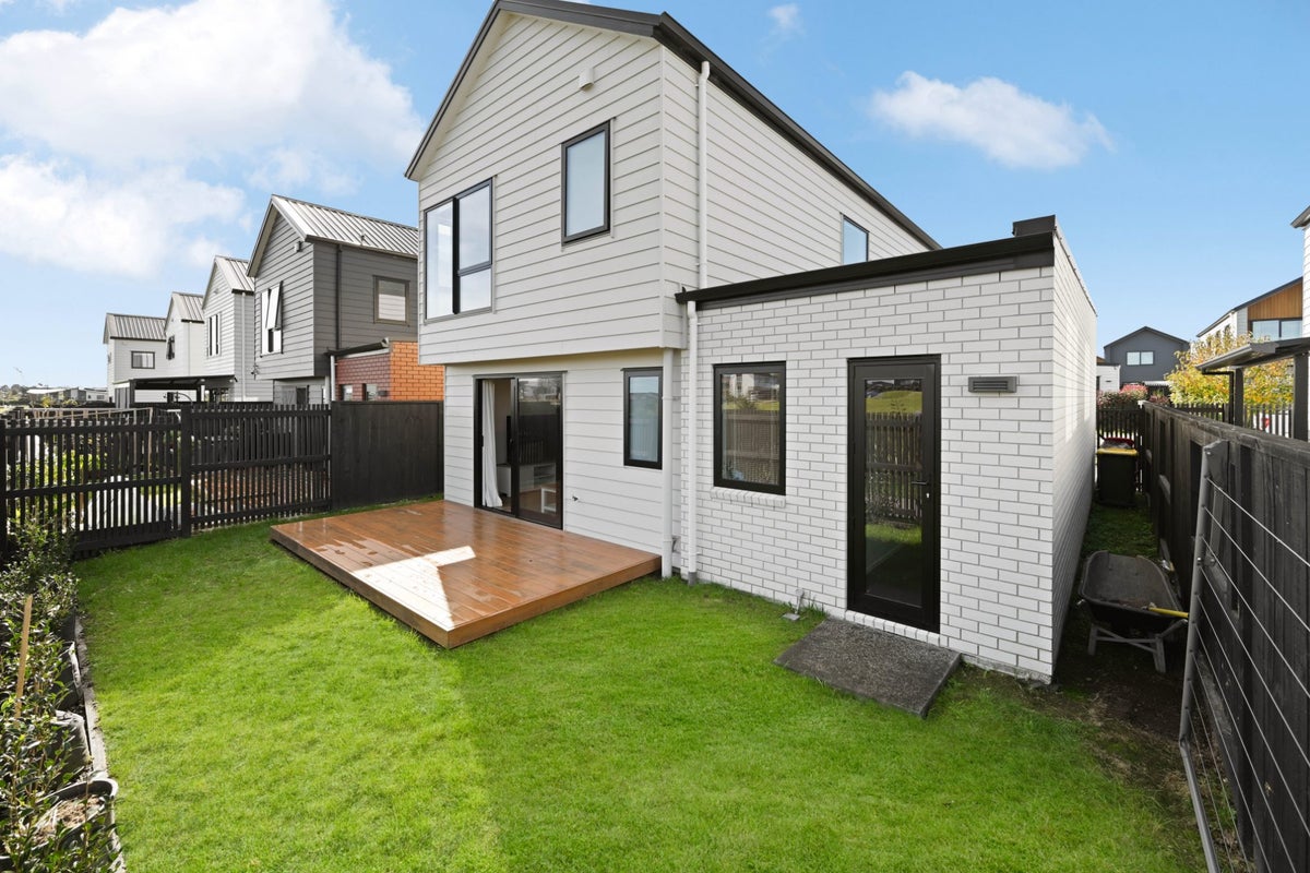 29 Joint Avenue, Chartwell, Hamilton - Carousel 20