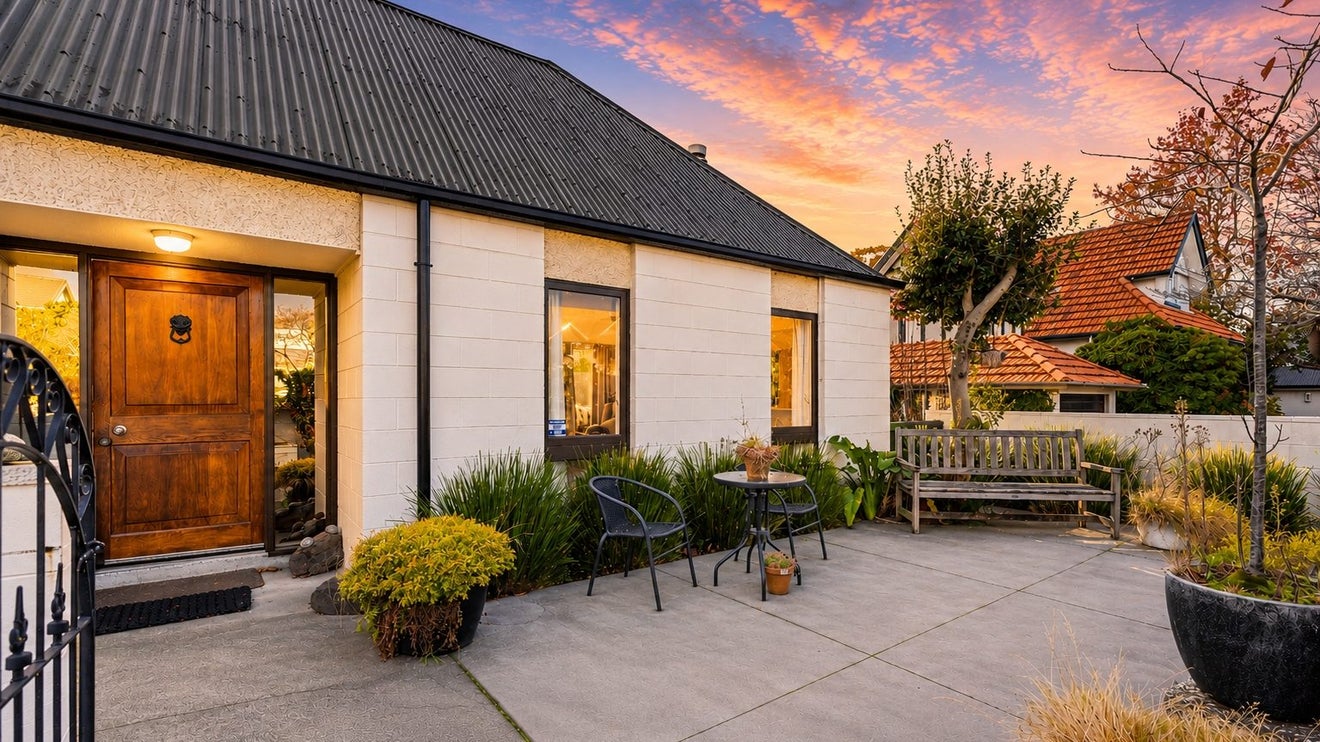31 Innes Road, St Albans, Christchurch - Carousel 1