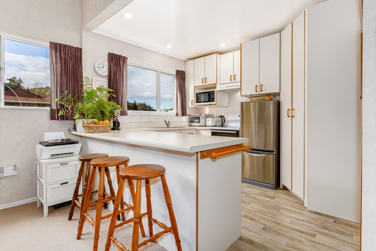 20 The Companionway, Whitby, Porirua - Carousel 2