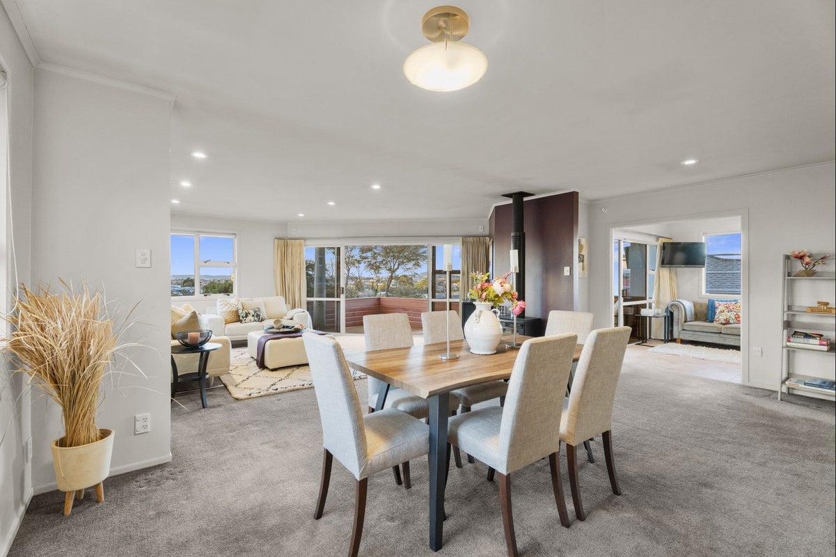 18 Hepper Street, New Lynn, Auckland - Carousel 2