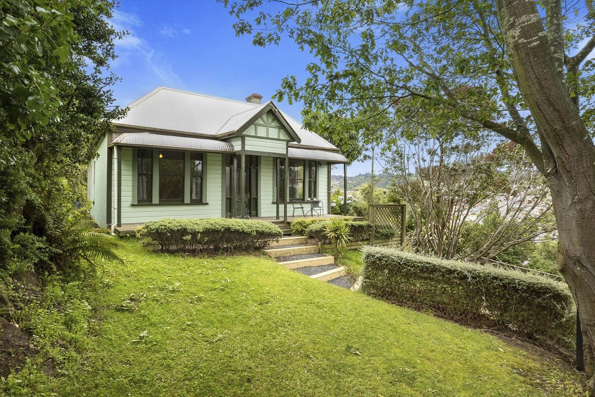 1 Oates Street, Kaikorai, Dunedin - Carousel 1
