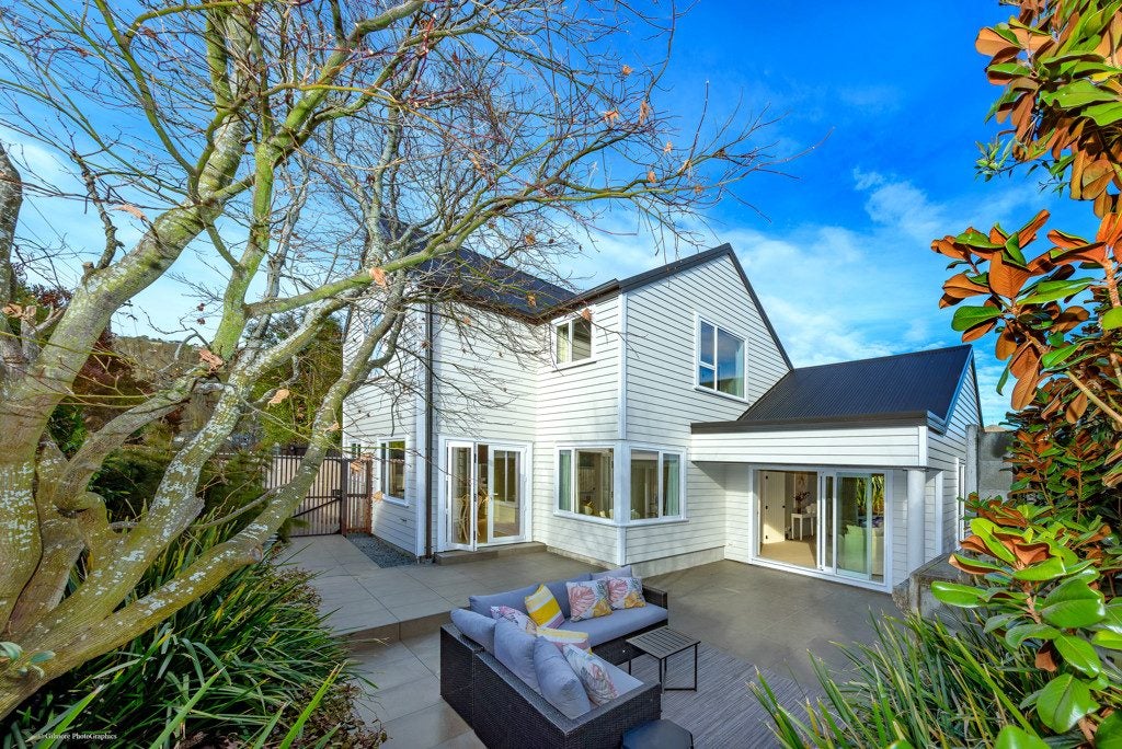 2/71 Eastern Terrace, Beckenham, Christchurch - Carousel 2