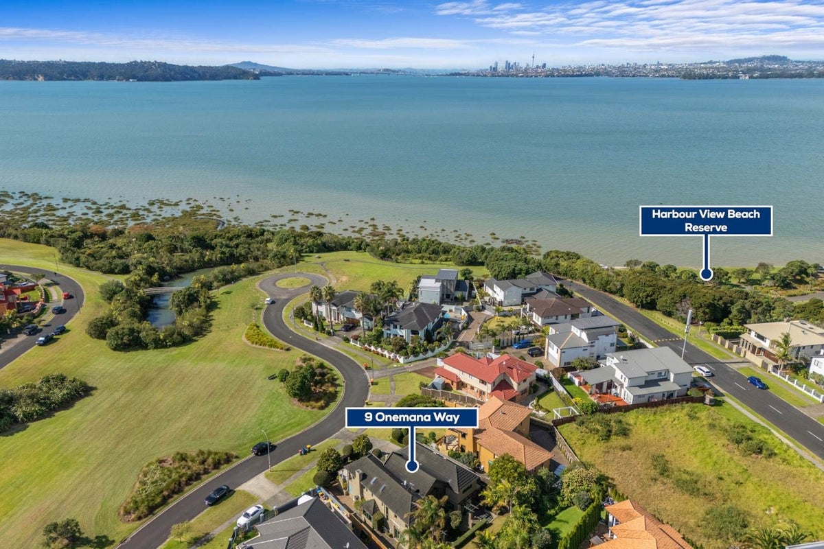 9 Onemana Way, Te Atatu Peninsula, Auckland - Carousel 43