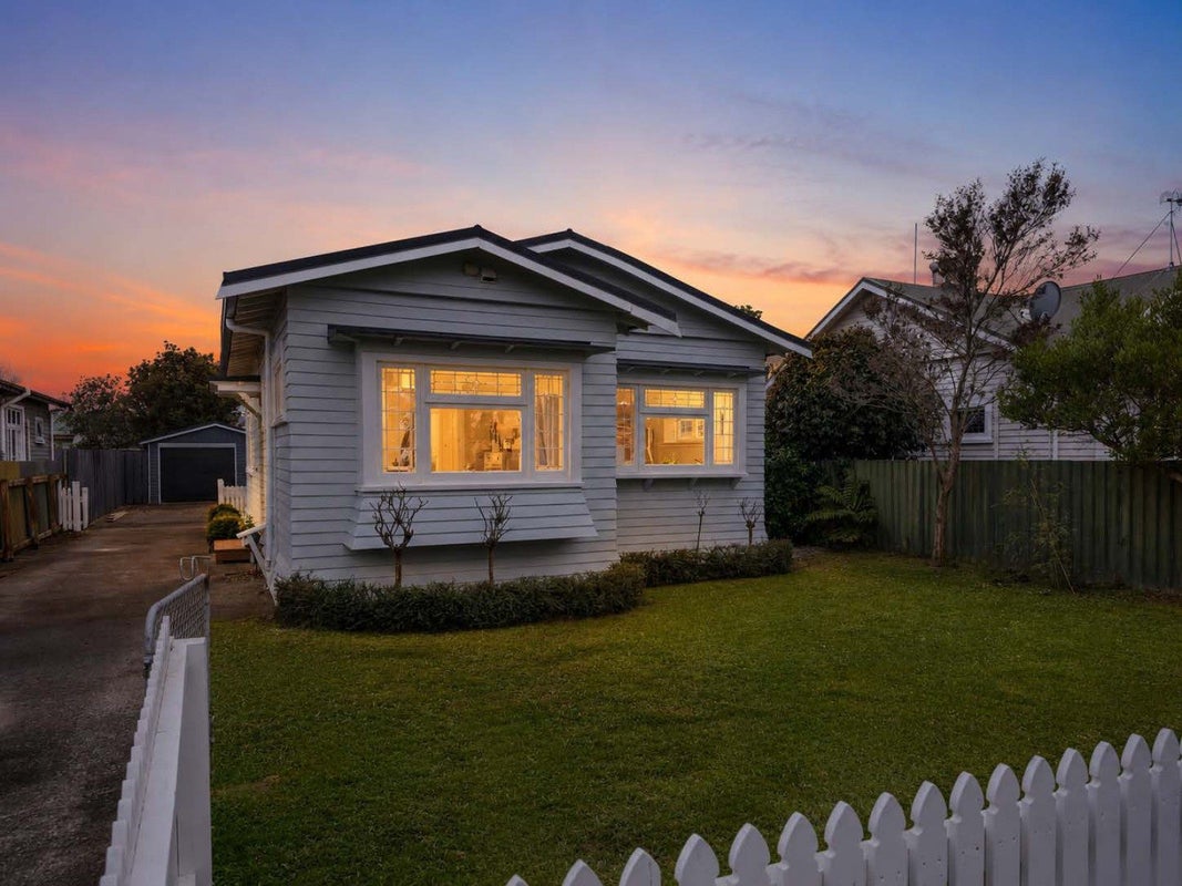 7 Rongopai Street, Palmerston North, Palmerston North - Carousel 1
