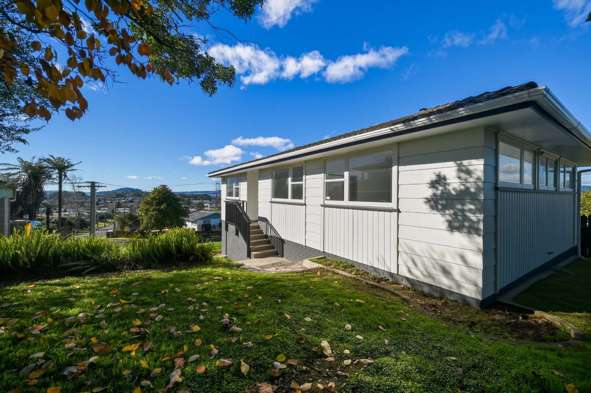 115 Mallard Drive, Selwyn Heights, Rotorua - Carousel 2