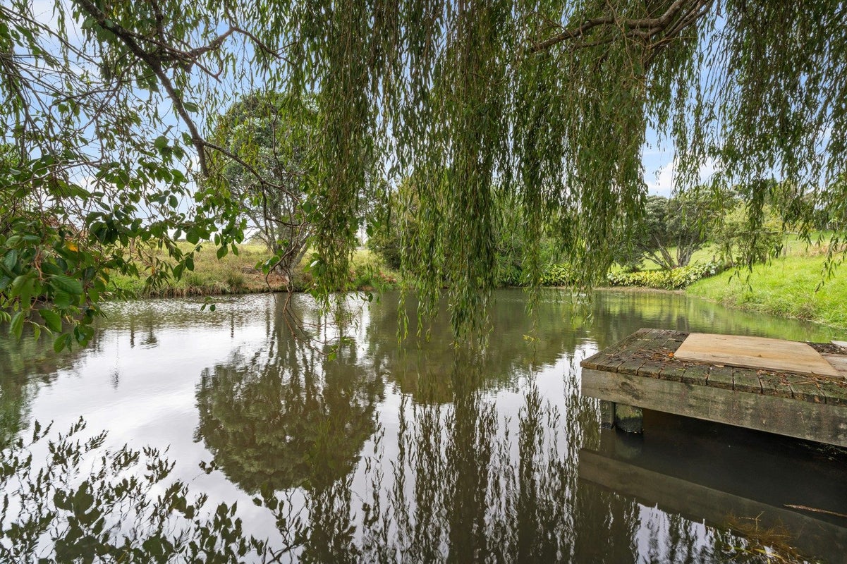 37 Lloyd Road, Riverhead, Albany - Carousel 2