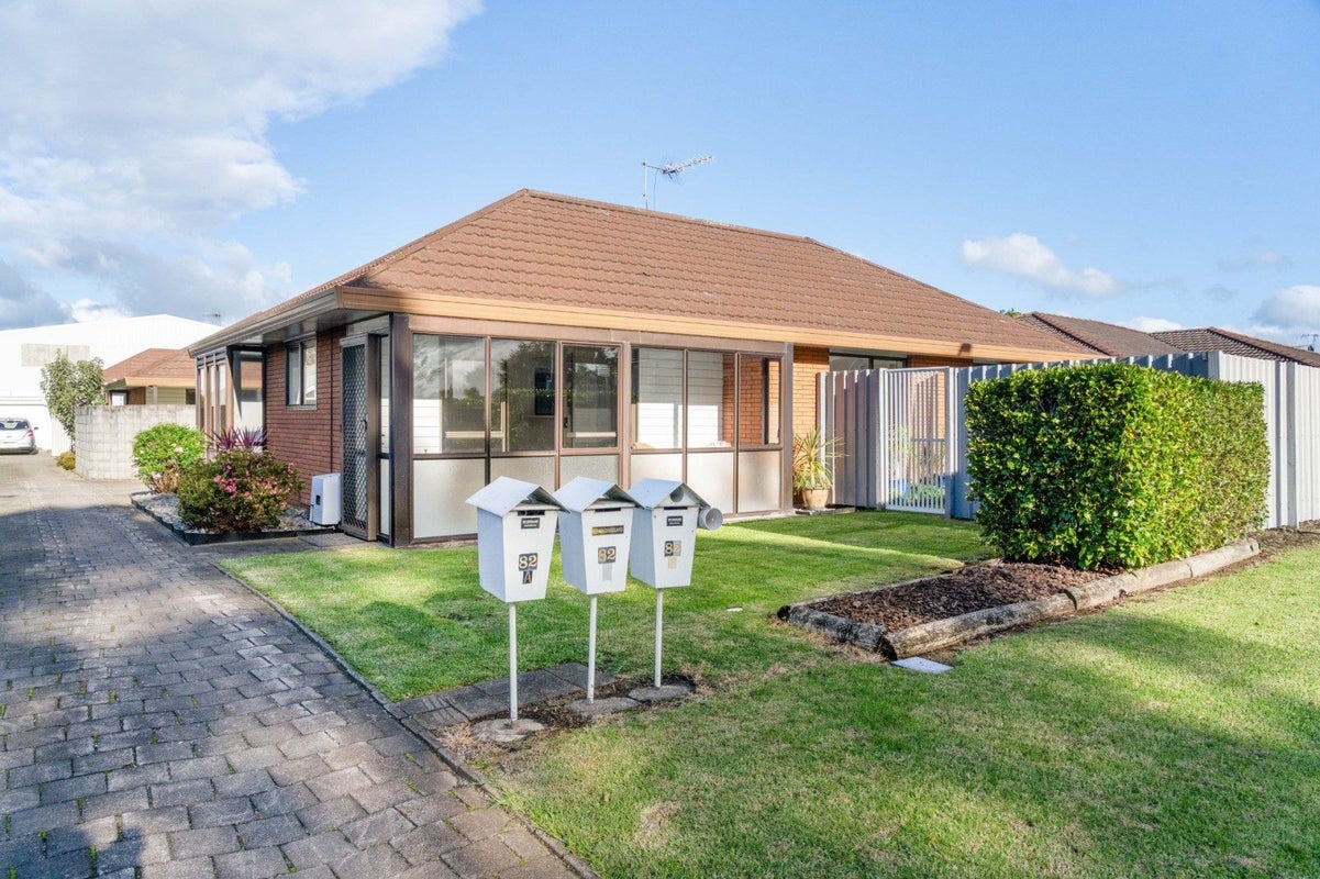 82A Edgecumbe Road, Tauranga, Tauranga - Carousel 2