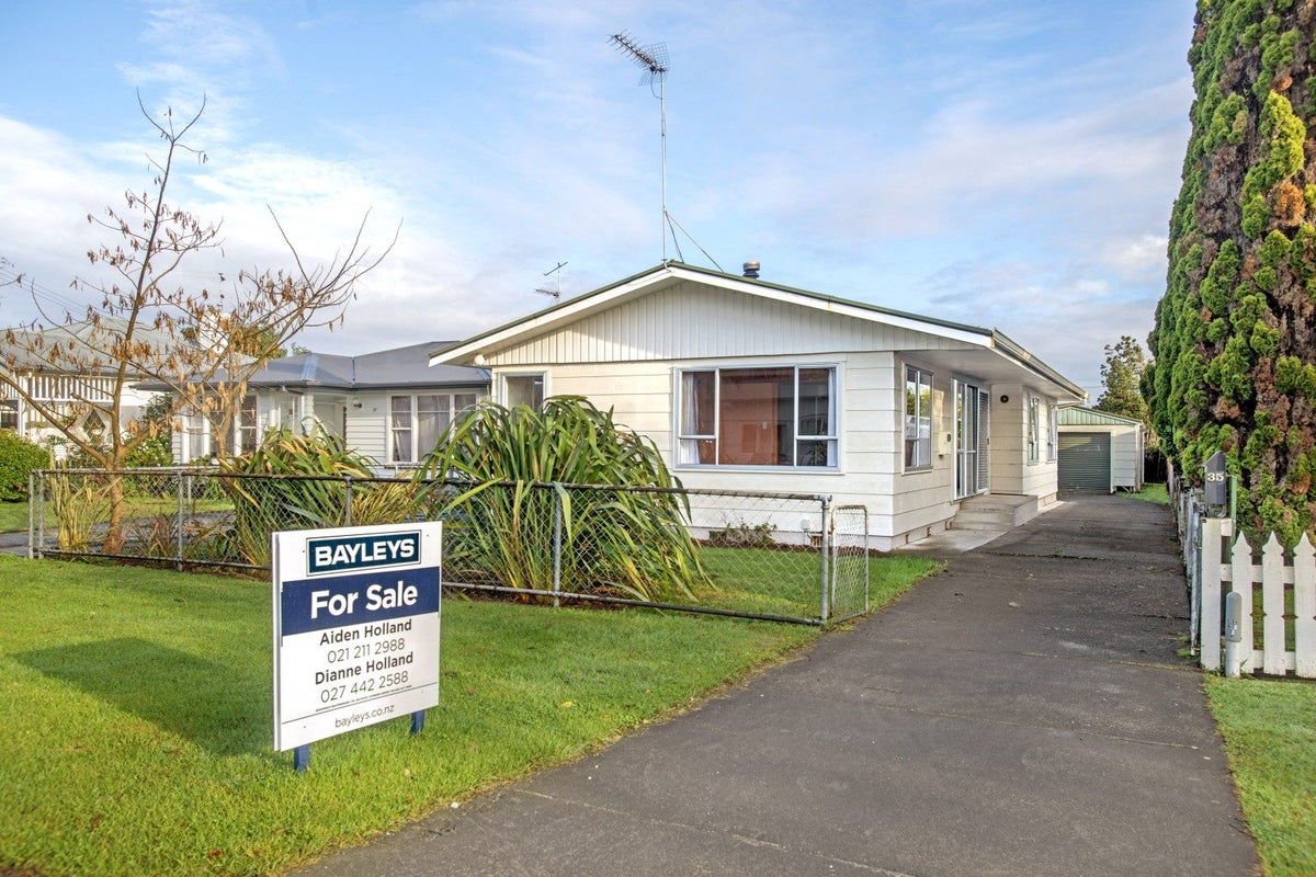 35 Wellington Street, Te Hapara, Gisborne - Carousel 20