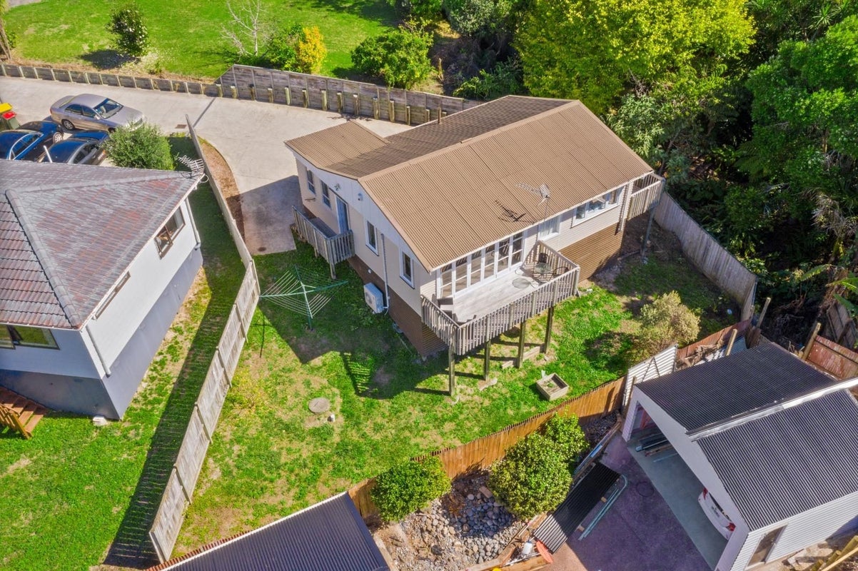 64 COLWILL RD, Massey, Auckland - Carousel 15
