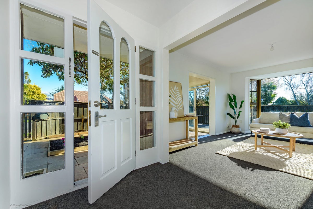 1/6 KENT LODGE AVENUE, Avonhead, Christchurch - Carousel 2