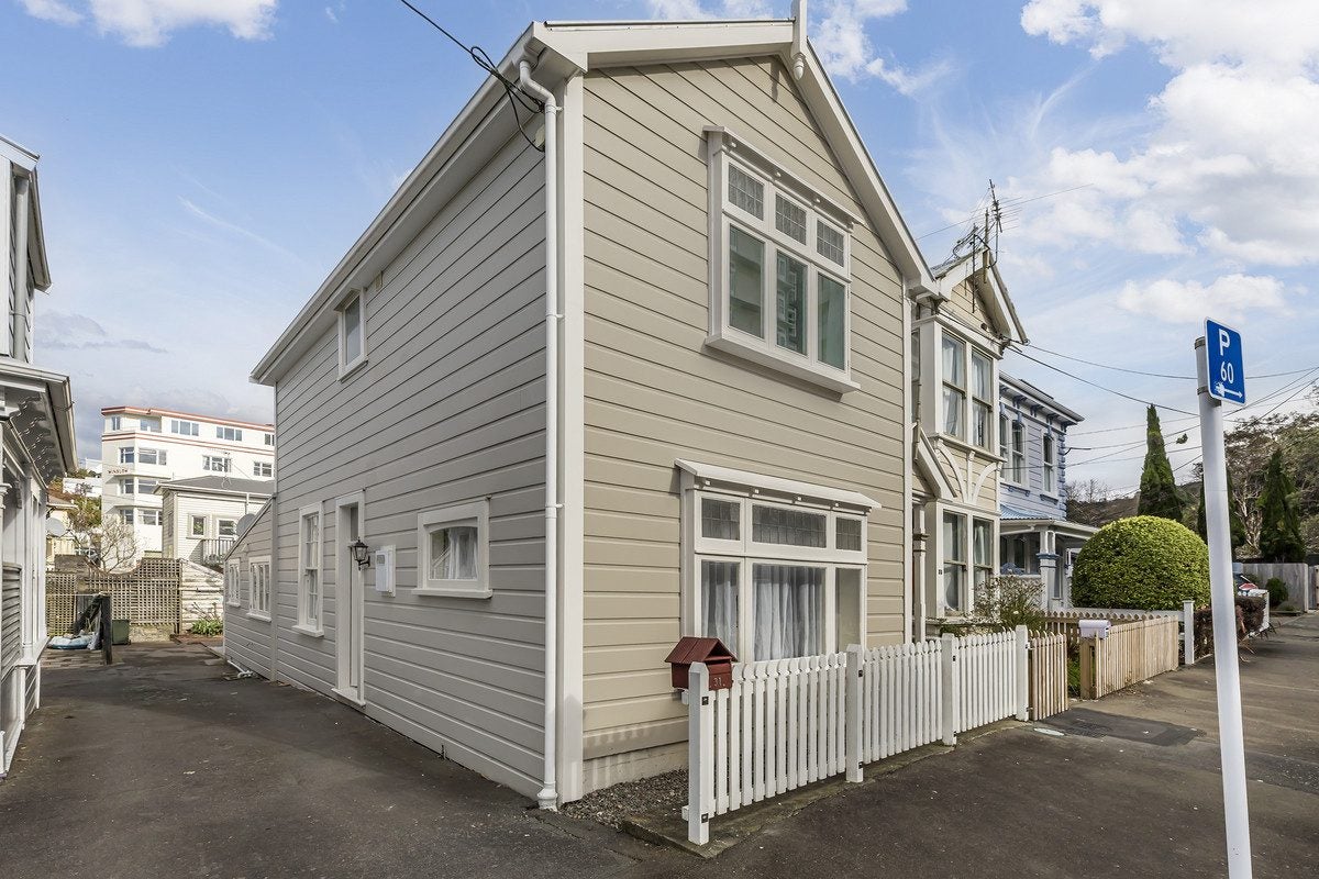 31 Palmer Street, Aro Valley, Wellington - Carousel 2