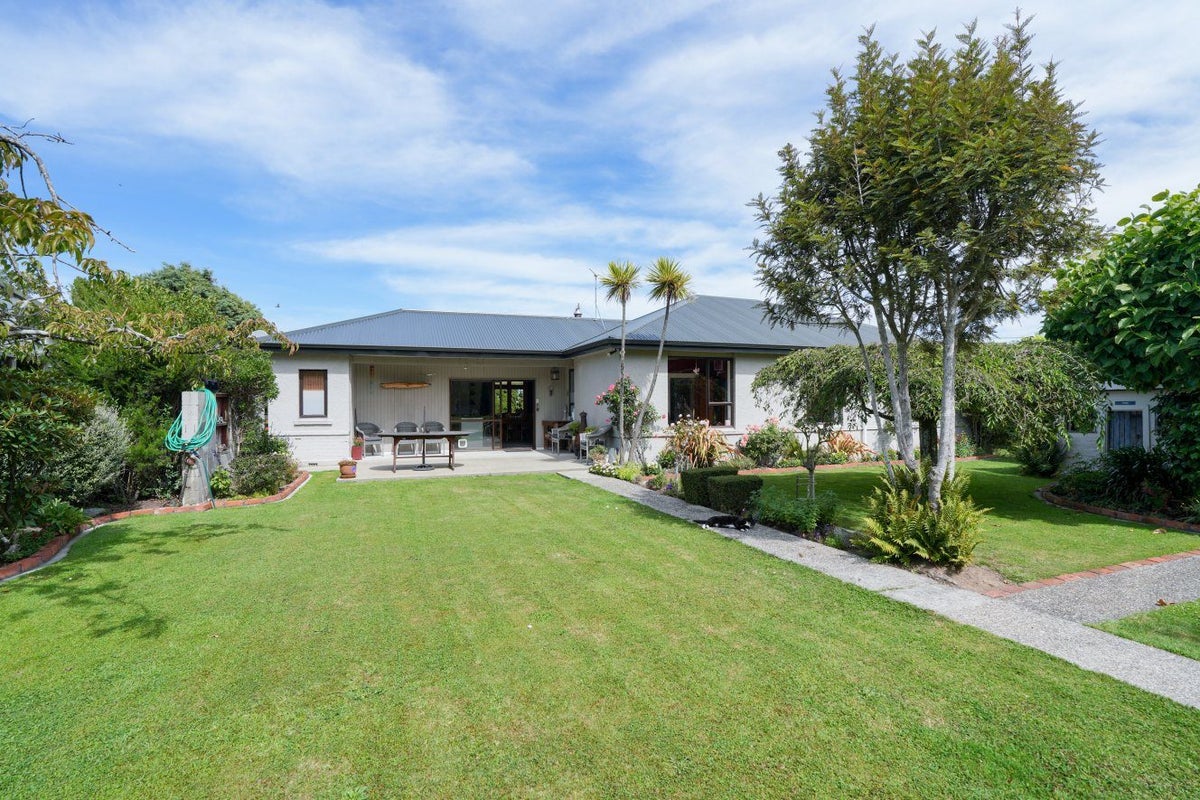 2 Frome Street, Clifton, Invercargill - Carousel 41