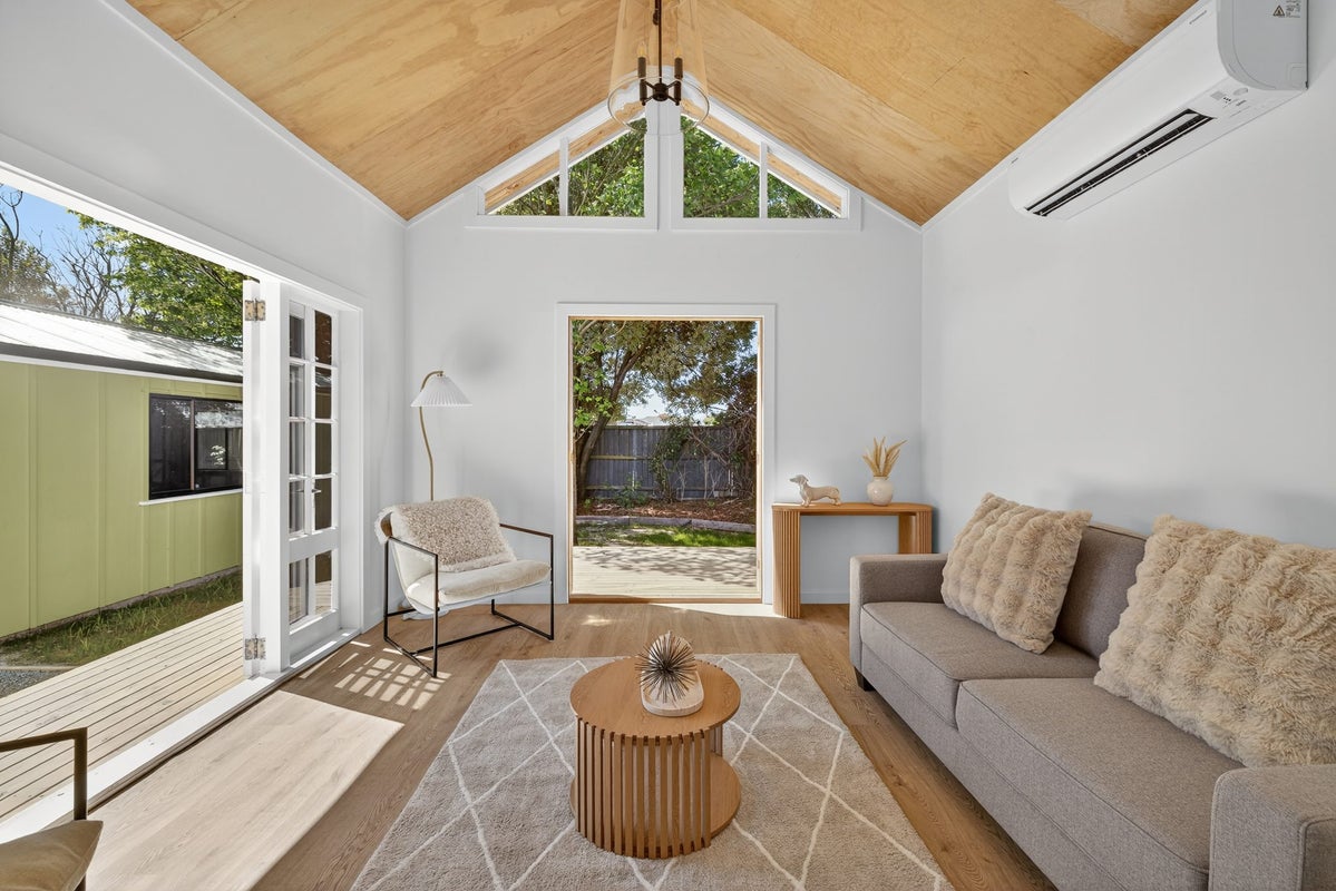 1/178 Gayhurst Road, Dallington, Christchurch - Carousel 2